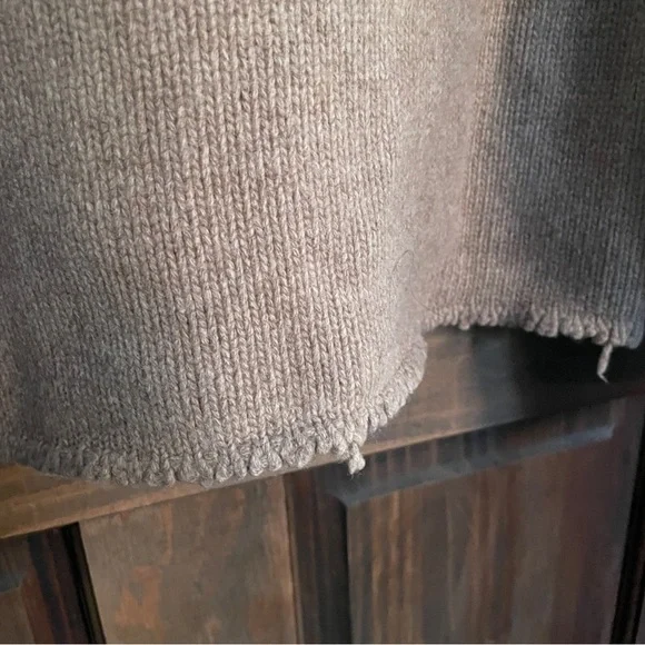 YVES SAINT LAURENT Rive Gauche Knitted Turtleneck Sweater - Picture 14 of 16